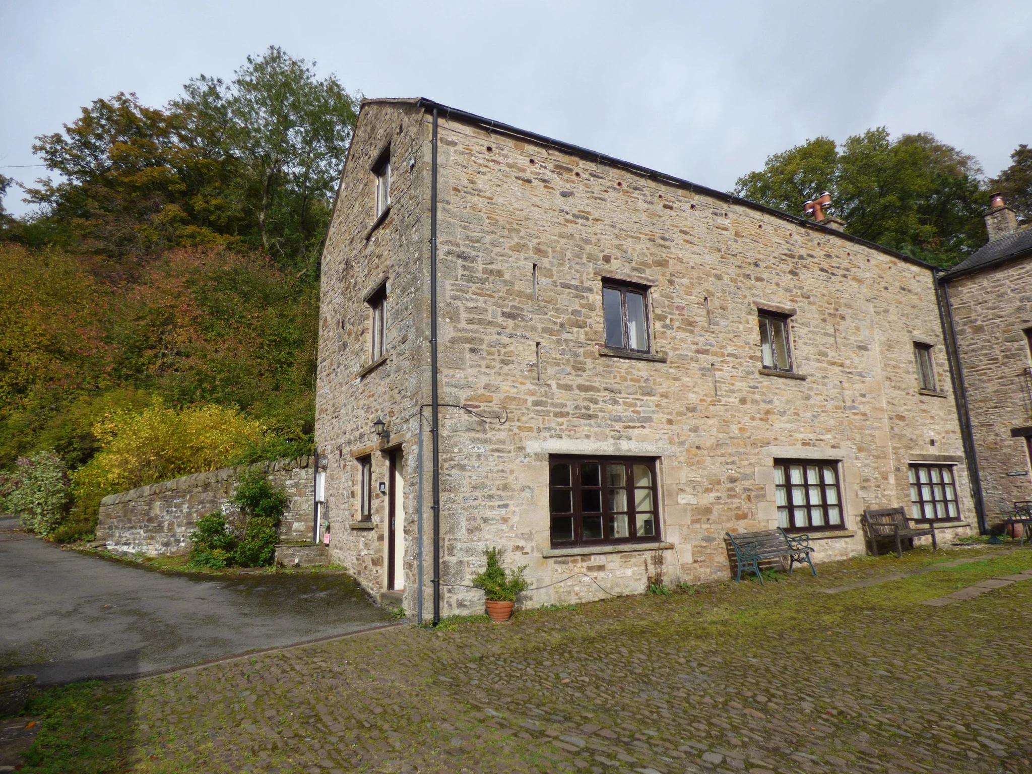 Exterior of Shieling cottage