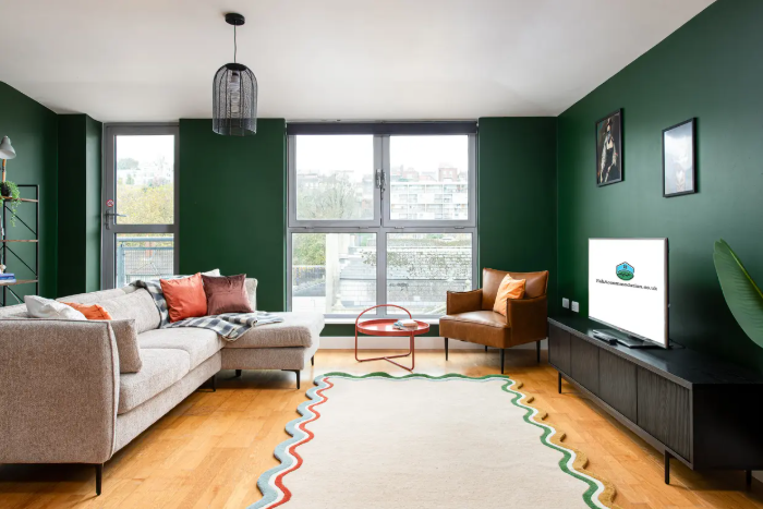 Relocation accommodation in North Bristol near Filton