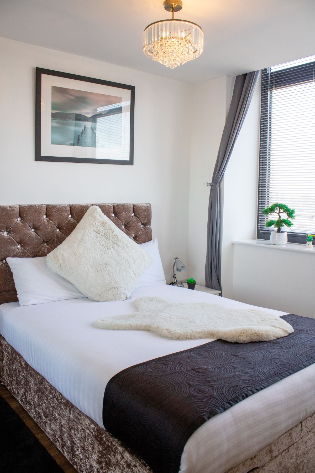 Bedroom with quality linen, Sidemersey Livings Liverpool