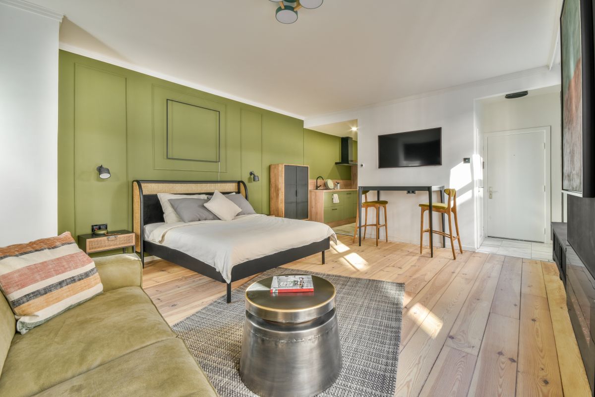 Hotels, serviced apartments and alternative accommodation