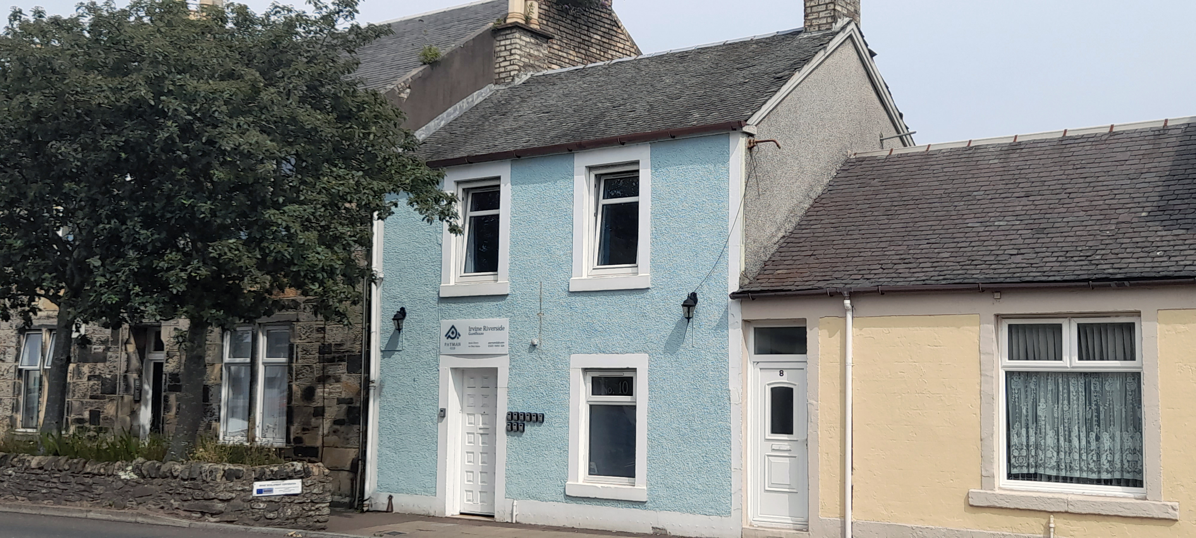 Irvine Riverside Guesthouse