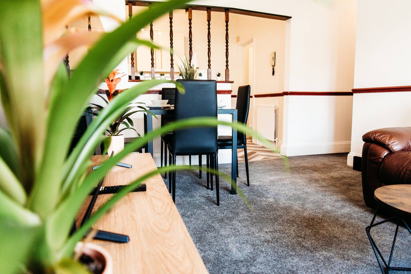Sunny Beachside Apt with Free Parking 2 in 10 West Rd SS3 9DP - Property image 21 - VivreStays