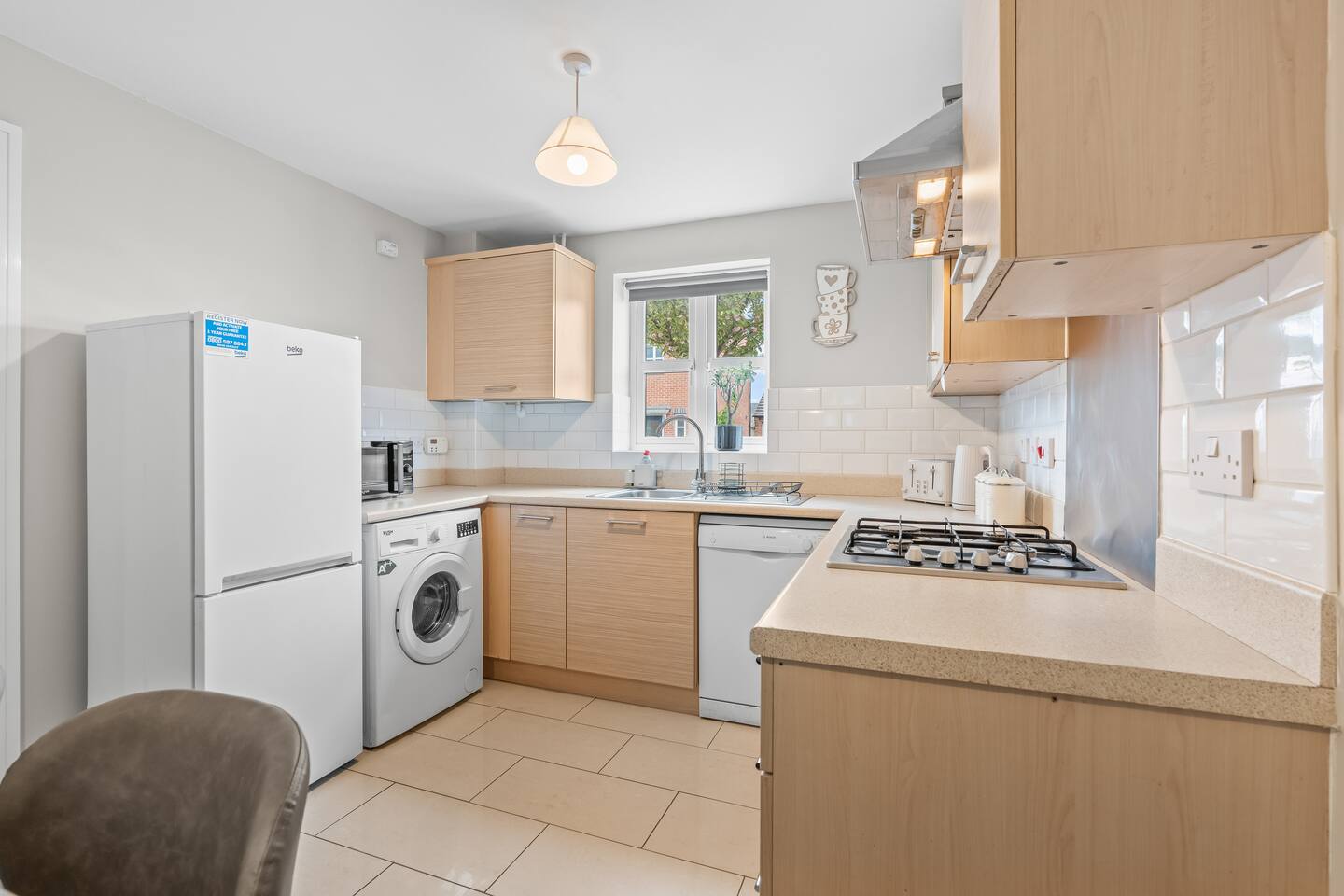 Modern 4-Bed Close to Jaguar Whitley & City C… 4 in 218 Anglian Way CV3 1PS - Property image 9 - VivreStays