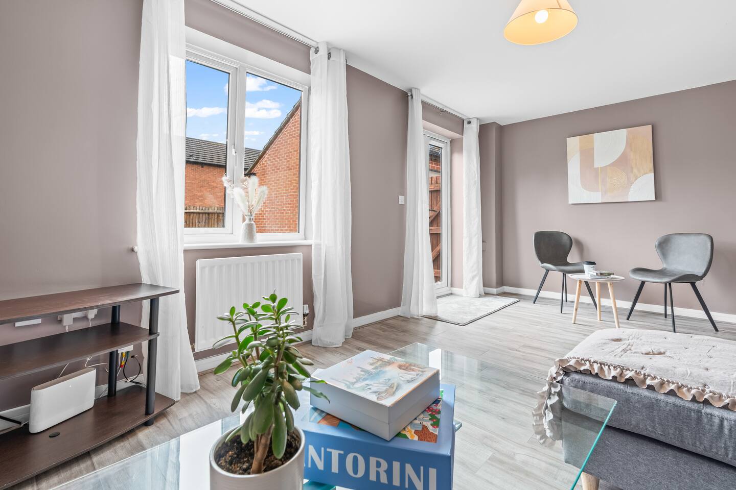 Modern 4-Bed Close to Jaguar Whitley & City C… 4 in 218 Anglian Way CV3 1PS - Property image 11 - VivreStays