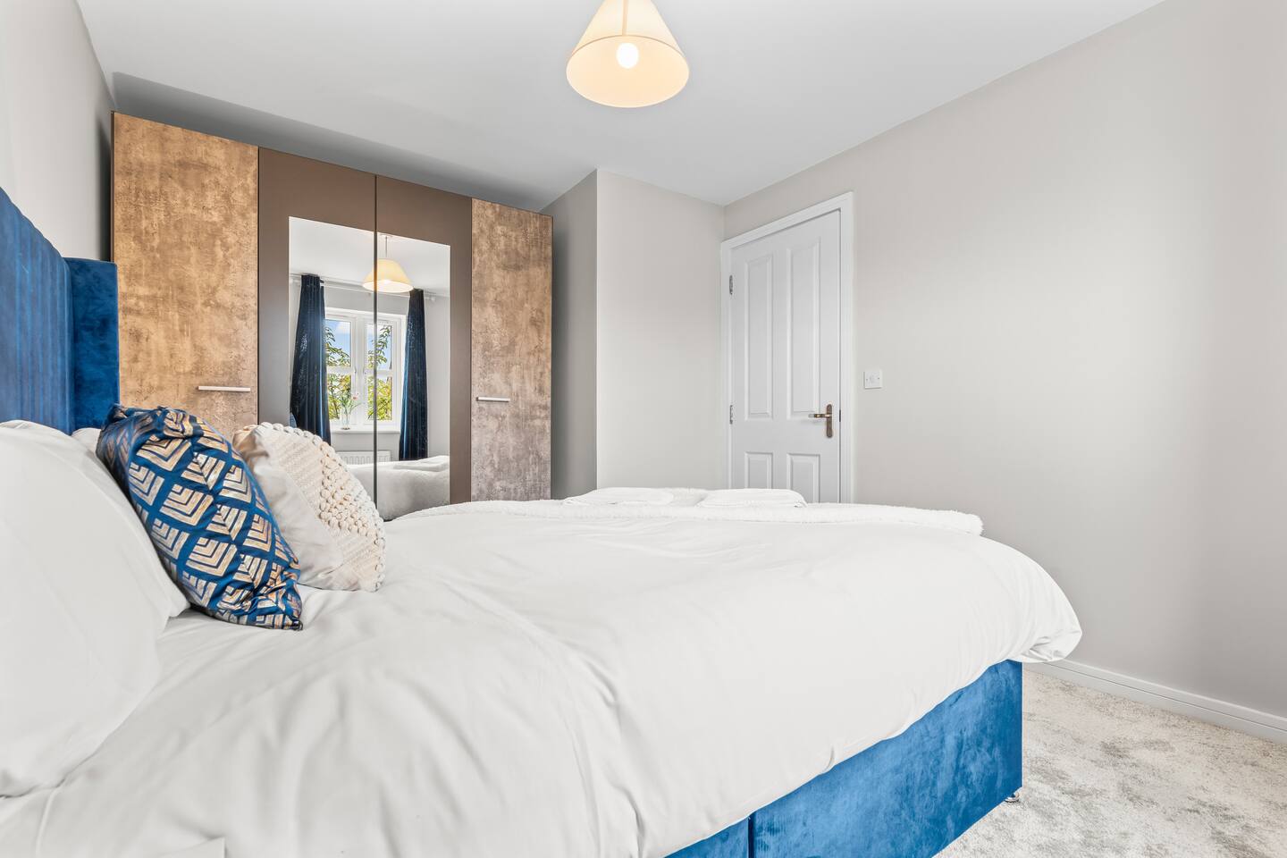 Modern 4-Bed Close to Jaguar Whitley & City C… 4 in 218 Anglian Way CV3 1PS - Property image 15 - VivreStays