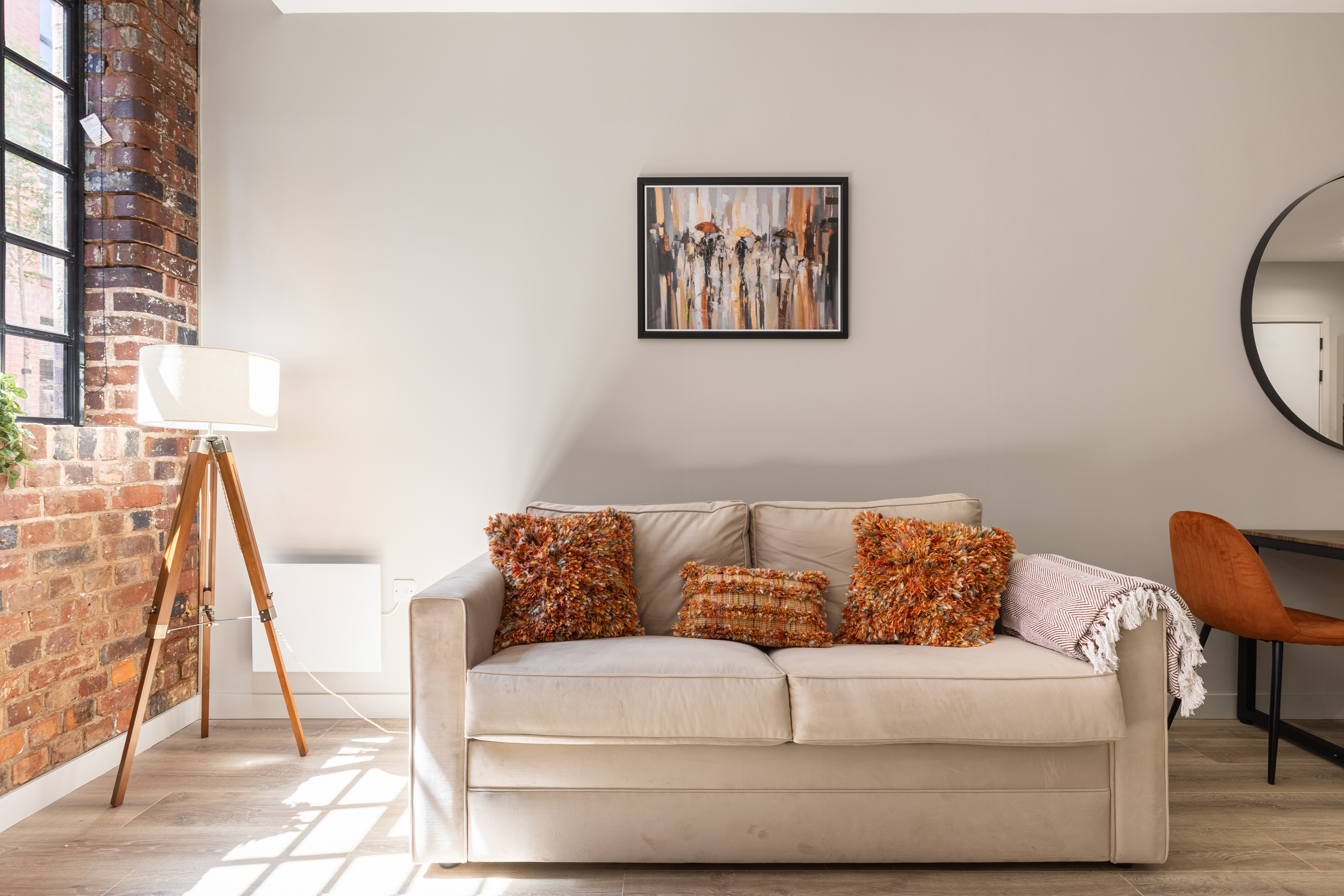The Brickworks - Grade II Boutique Stay, 2 Bed. 2 in The Pressworks, Flat 6, 40-44 Northwood Street. B3 1TY - Property image 18 - VivreStays