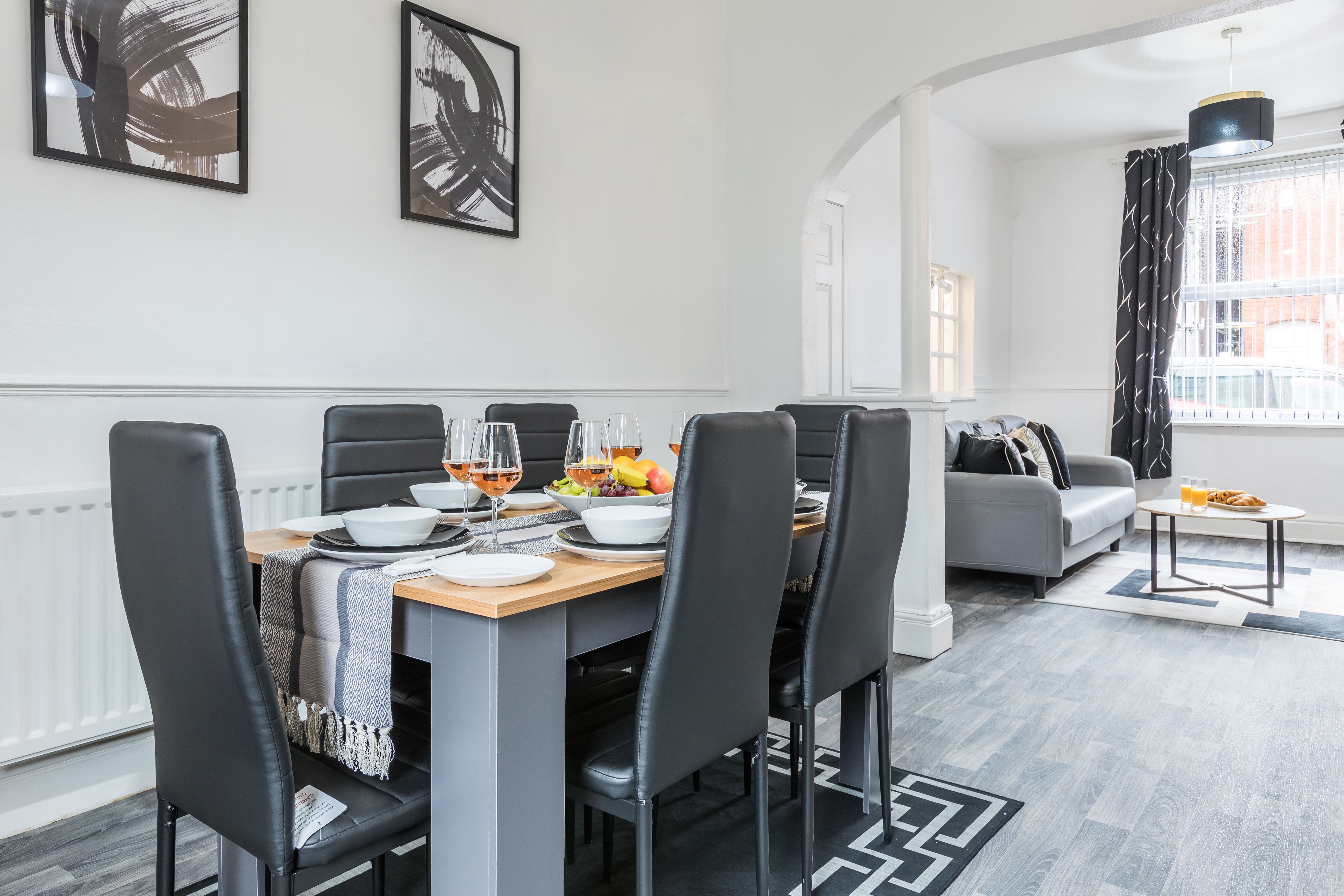 Modern 3BD House Manchester - Free Parking &… in 37 Park St M27 4UG - Property image 11 - VivreStays