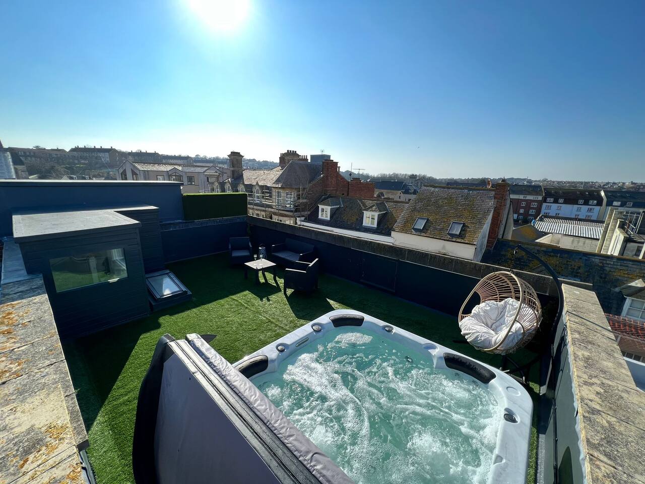 Penthouse Near Beach • Private Rooftop & Park… in 44 St Thomas St DT4 8EH - Property image 22 - VivreStays