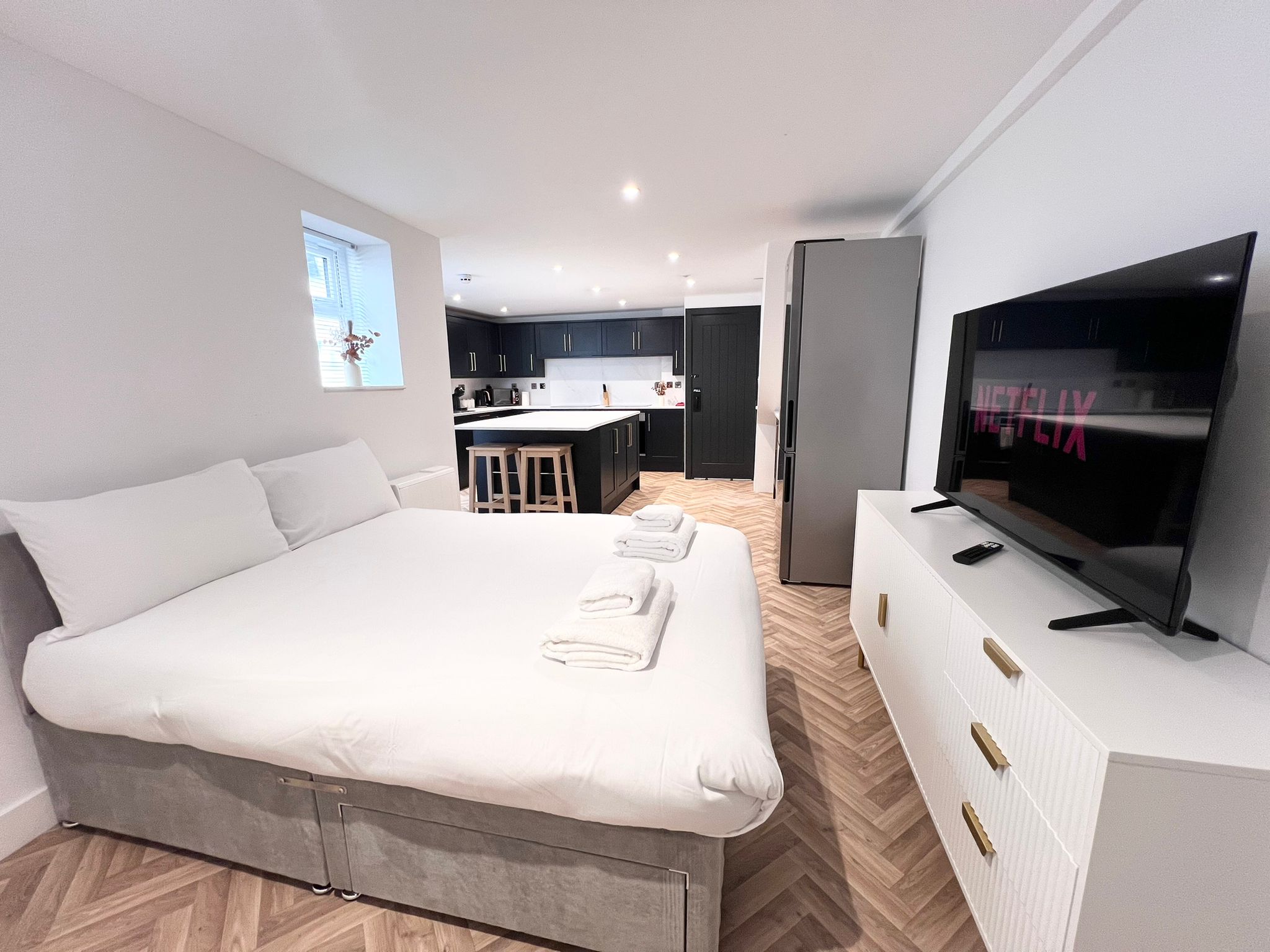 View Eleven on Dragon | Studio Apartment | Central in 11 Dragon Parade HG1 5BZ Eleven on Dragon | Studio Apartment | Central in 11 Dragon Parade HG1 5BZ - Property image 28 - VivreStays
