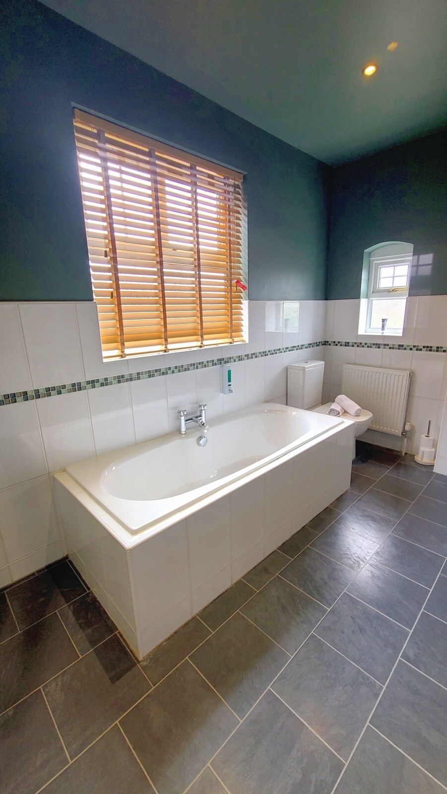 View Druids Cottage 2 in 39 Coppice Ln WS6 7HA Druids Cottage 2 in 39 Coppice Ln WS6 7HA - Property image 35 - VivreStays