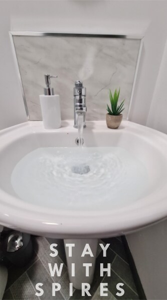 View Jasper's 4 bedroom 2 bathrooms in Meir - Sto… in 91 Stanton Rd ST3 6DF Jasper's 4 bedroom 2 bathrooms in Meir - Sto… in 91 Stanton Rd ST3 6DF - Property image 52 - VivreStays