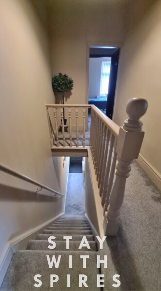 View Jasper's 4 bedroom 2 bathrooms in Meir - Sto… in 91 Stanton Rd ST3 6DF Jasper's 4 bedroom 2 bathrooms in Meir - Sto… in 91 Stanton Rd ST3 6DF - Property image 75 - VivreStays