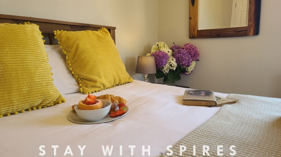 View The Lodge 3 Ensuite Bedrooms near Cannock Chase 2 in 603 Littleworth Rd WS12 1QQ The Lodge 3 Ensuite Bedrooms near Cannock Chase 2 in 603 Littleworth Rd WS12 1QQ - Property image 30 - VivreStays
