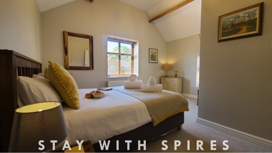 View The Lodge 3 Ensuite Bedrooms near Cannock Chase 2 in 603 Littleworth Rd WS12 1QQ The Lodge 3 Ensuite Bedrooms near Cannock Chase 2 in 603 Littleworth Rd WS12 1QQ - Property image 38 - VivreStays
