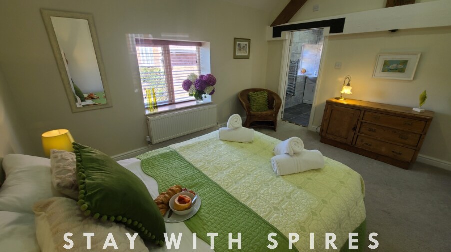 View The Lodge 3 Ensuite Bedrooms near Cannock Chase 2 in 603 Littleworth Rd WS12 1QQ The Lodge 3 Ensuite Bedrooms near Cannock Chase 2 in 603 Littleworth Rd WS12 1QQ - Property image 47 - VivreStays