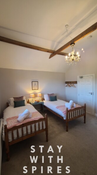 View The Lodge 3 Ensuite Bedrooms near Cannock Chase 2 in 603 Littleworth Rd WS12 1QQ The Lodge 3 Ensuite Bedrooms near Cannock Chase 2 in 603 Littleworth Rd WS12 1QQ - Property image 60 - VivreStays