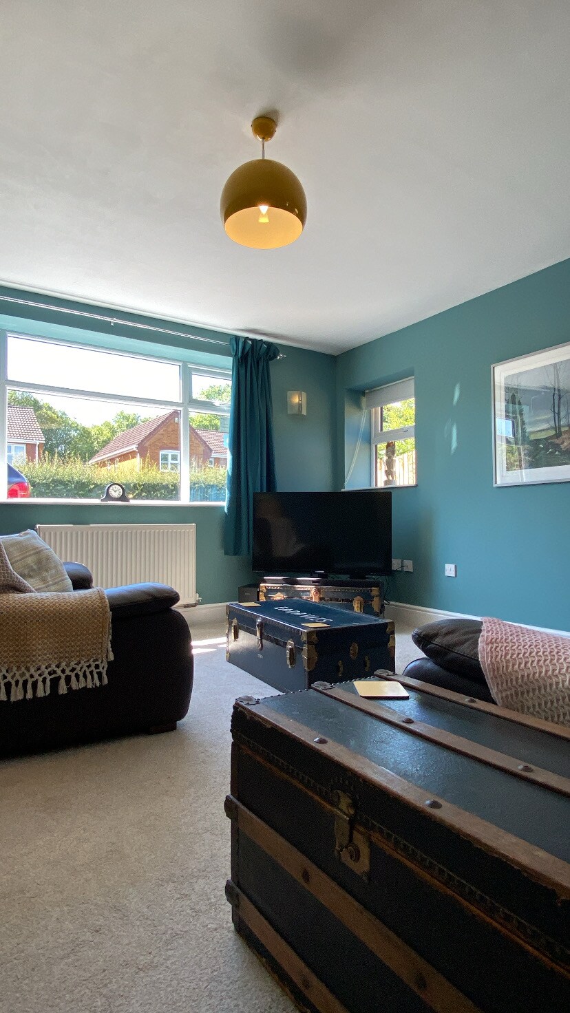 View The Lodge 3 Ensuite Bedrooms near Cannock Chase 2 in 603 Littleworth Rd WS12 1QQ The Lodge 3 Ensuite Bedrooms near Cannock Chase 2 in 603 Littleworth Rd WS12 1QQ - Property image 94 - VivreStays