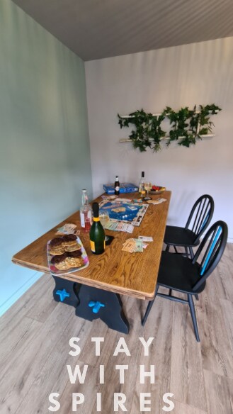 The Farrier's sleeps 4 close to Cannock Chase in 20 Horseshoe Dr WS12 0FT - Property image 16 - VivreStays