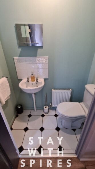 The Farrier's sleeps 4 close to Cannock Chase in 20 Horseshoe Dr WS12 0FT - Property image 38 - VivreStays