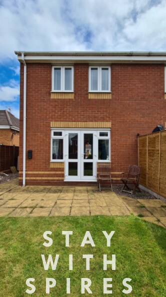 The Farrier's sleeps 4 close to Cannock Chase in 20 Horseshoe Dr WS12 0FT - Property image 39 - VivreStays