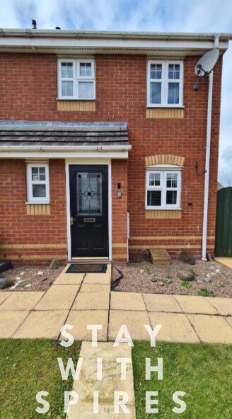 The Farrier's sleeps 4 close to Cannock Chase in 20 Horseshoe Dr WS12 0FT - Property image 40 - VivreStays