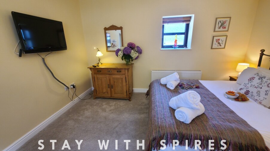The Garden Room Studio apartment sleeps 2 in 603 Littleworth Rd WS12 1QQ - Property image 21 - VivreStays