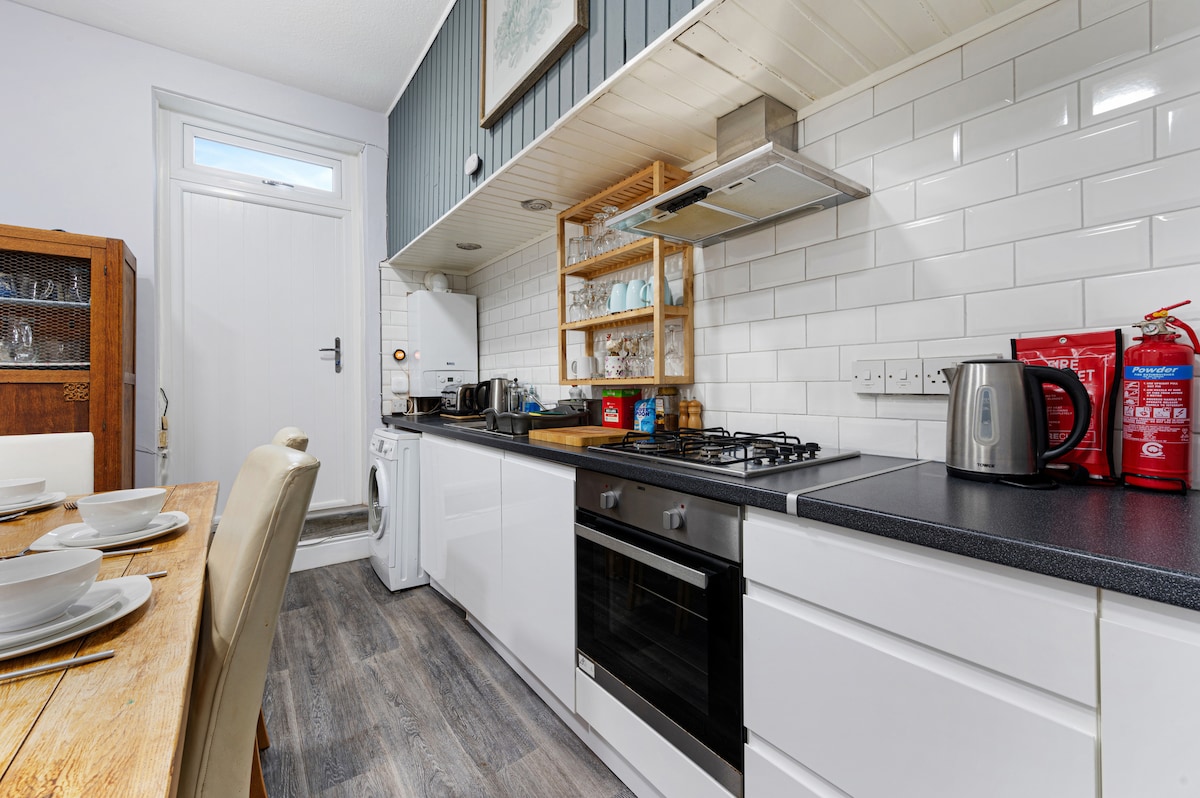 View Regency by the Sea @ Blackpool in 86 Regent Rd FY1 4NB Regency by the Sea @ Blackpool in 86 Regent Rd FY1 4NB - Property image 4 - VivreStays