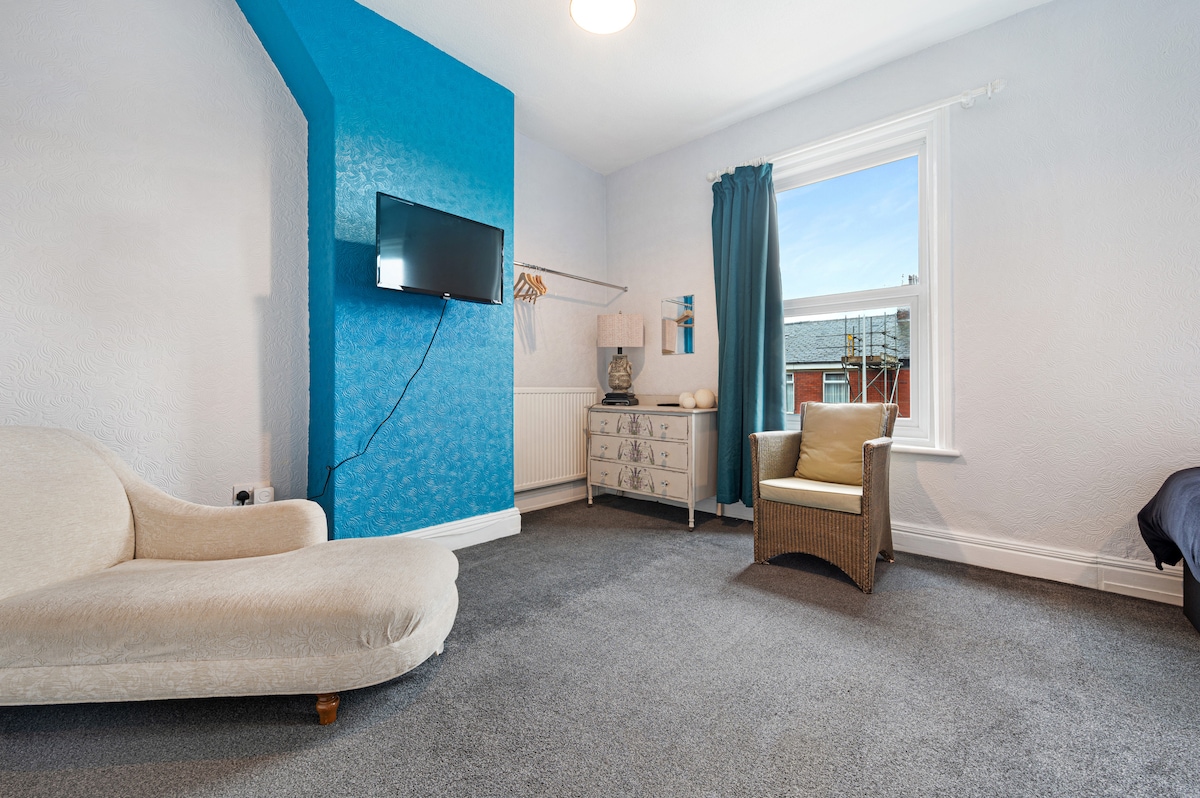 View Regency by the Sea @ Blackpool in 86 Regent Rd FY1 4NB Regency by the Sea @ Blackpool in 86 Regent Rd FY1 4NB - Property image 28 - VivreStays