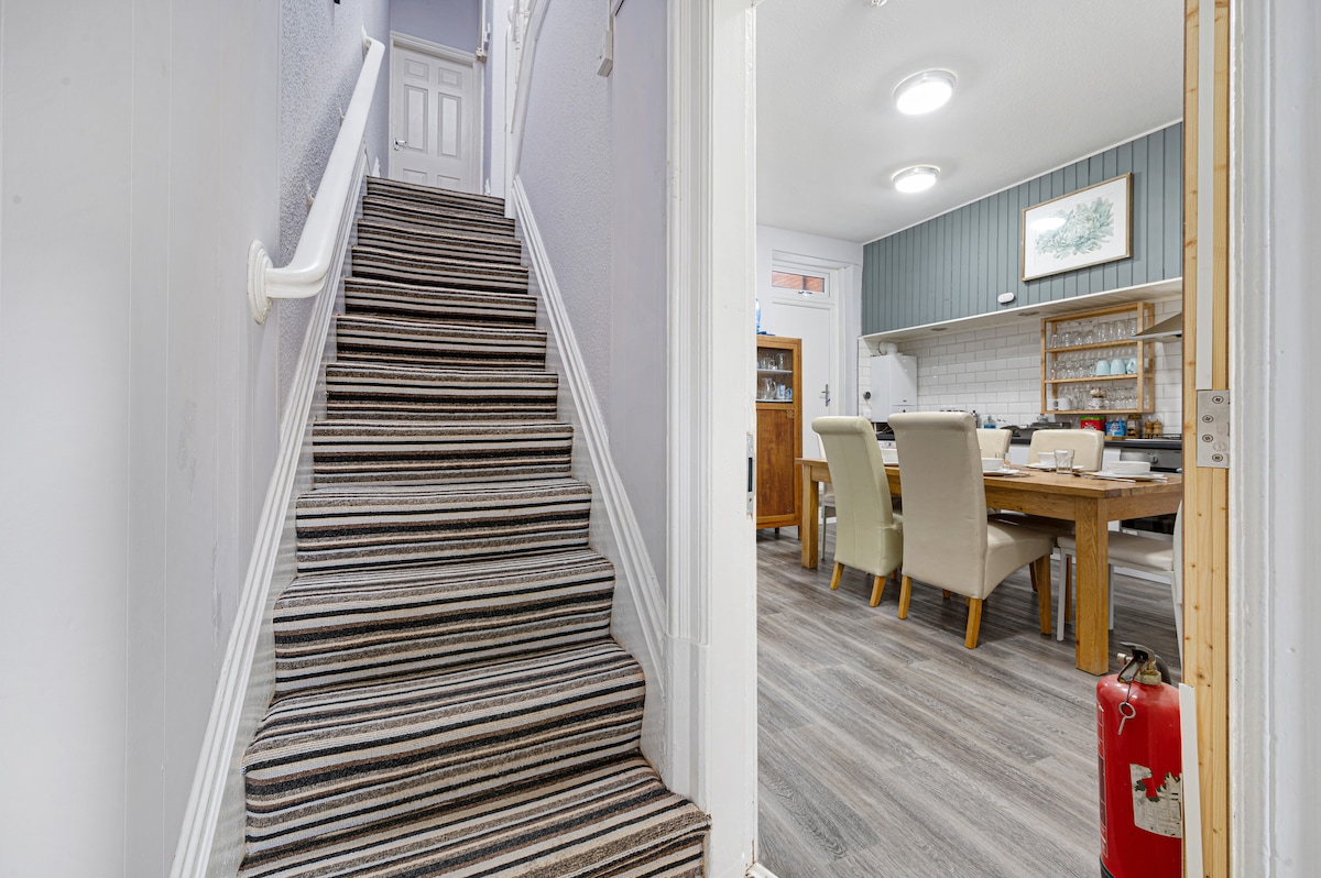 View Regency by the Sea @ Blackpool in 86 Regent Rd FY1 4NB Regency by the Sea @ Blackpool in 86 Regent Rd FY1 4NB - Property image 33 - VivreStays