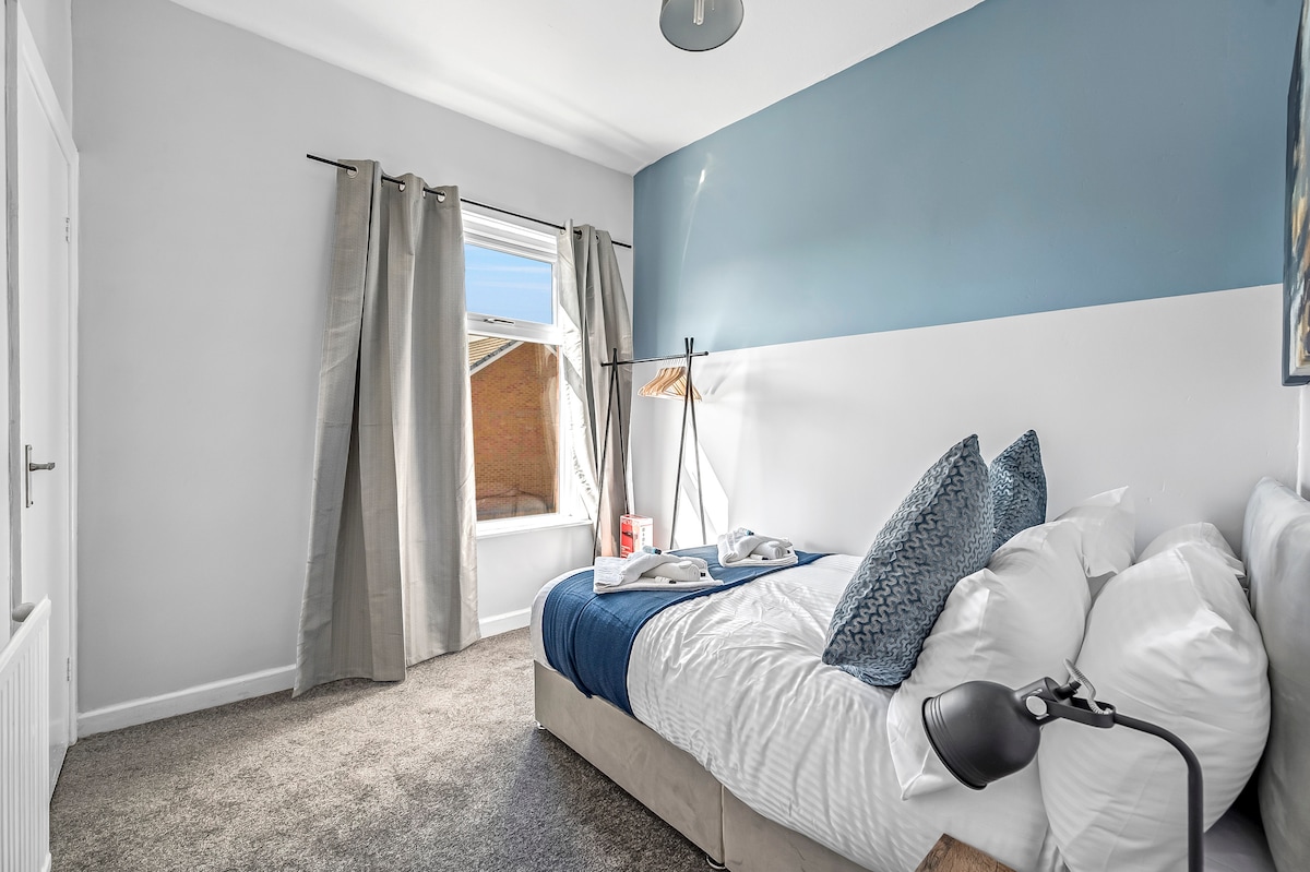 StayMinorca @ Bolton 2 in 9 Minorca St BL3 6PP - Property image 8 - VivreStays