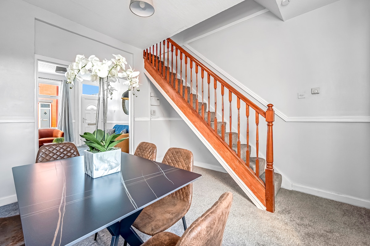 StayMinorca @ Bolton 2 in 9 Minorca St BL3 6PP - Property image 10 - VivreStays