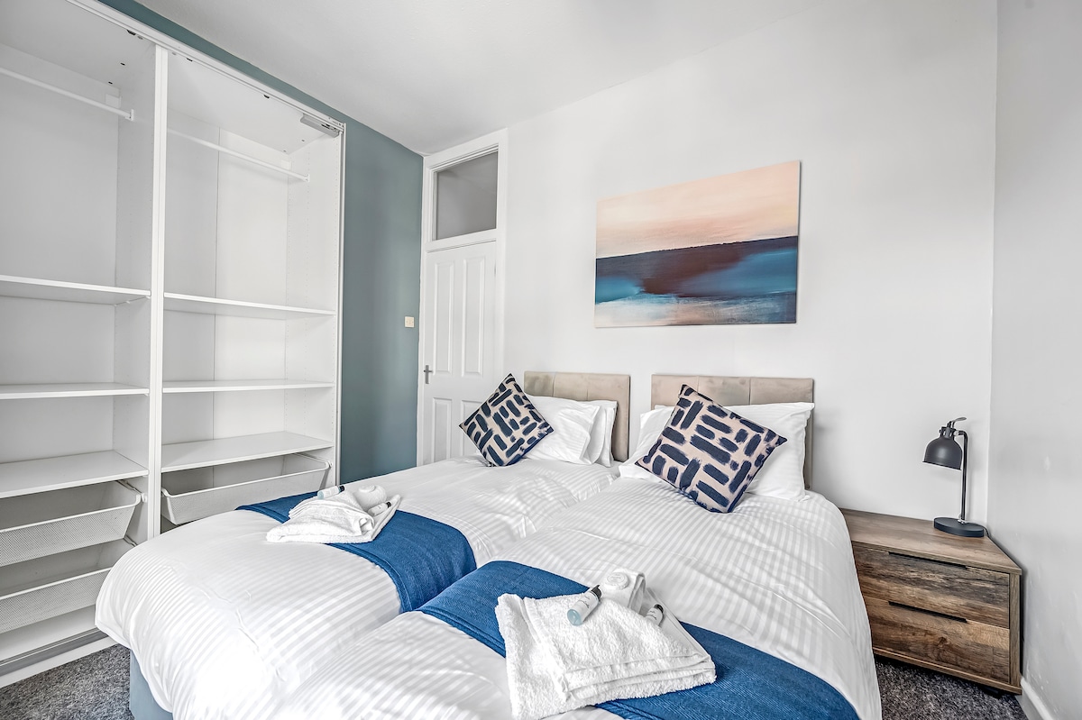 StayMinorca @ Bolton 2 in 9 Minorca St BL3 6PP - Property image 23 - VivreStays