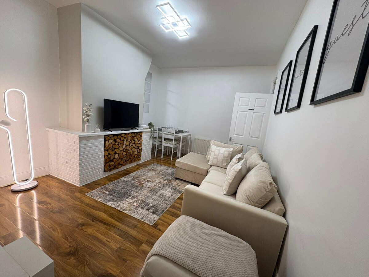 2BR Flat | Parking | Wi-Fi | Near metro Centre 2 serviced apartment - Gateshead - VivreStays