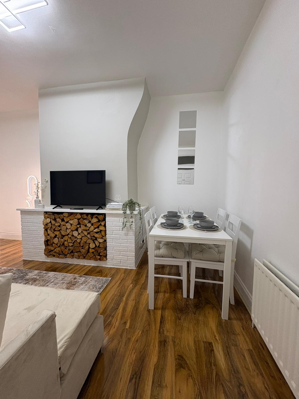 2BR Flat | Parking | Wi-Fi | Near metro Centre 2 in 19 Faraday Grove NE8 4UL - Property image 6 - VivreStays