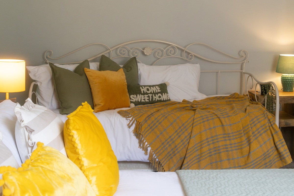 Castlegate House | Period Charm Elevated Comfort 2 in 4 Castlegate CA13 9EU - Property image 12 - VivreStays