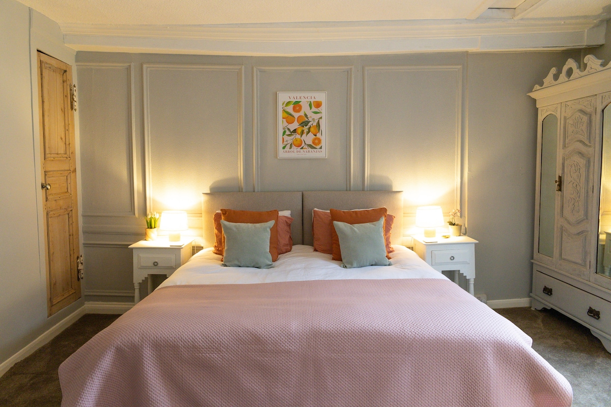 Castlegate House | Period Charm Elevated Comfort 2 in 4 Castlegate CA13 9EU - Property image 15 - VivreStays