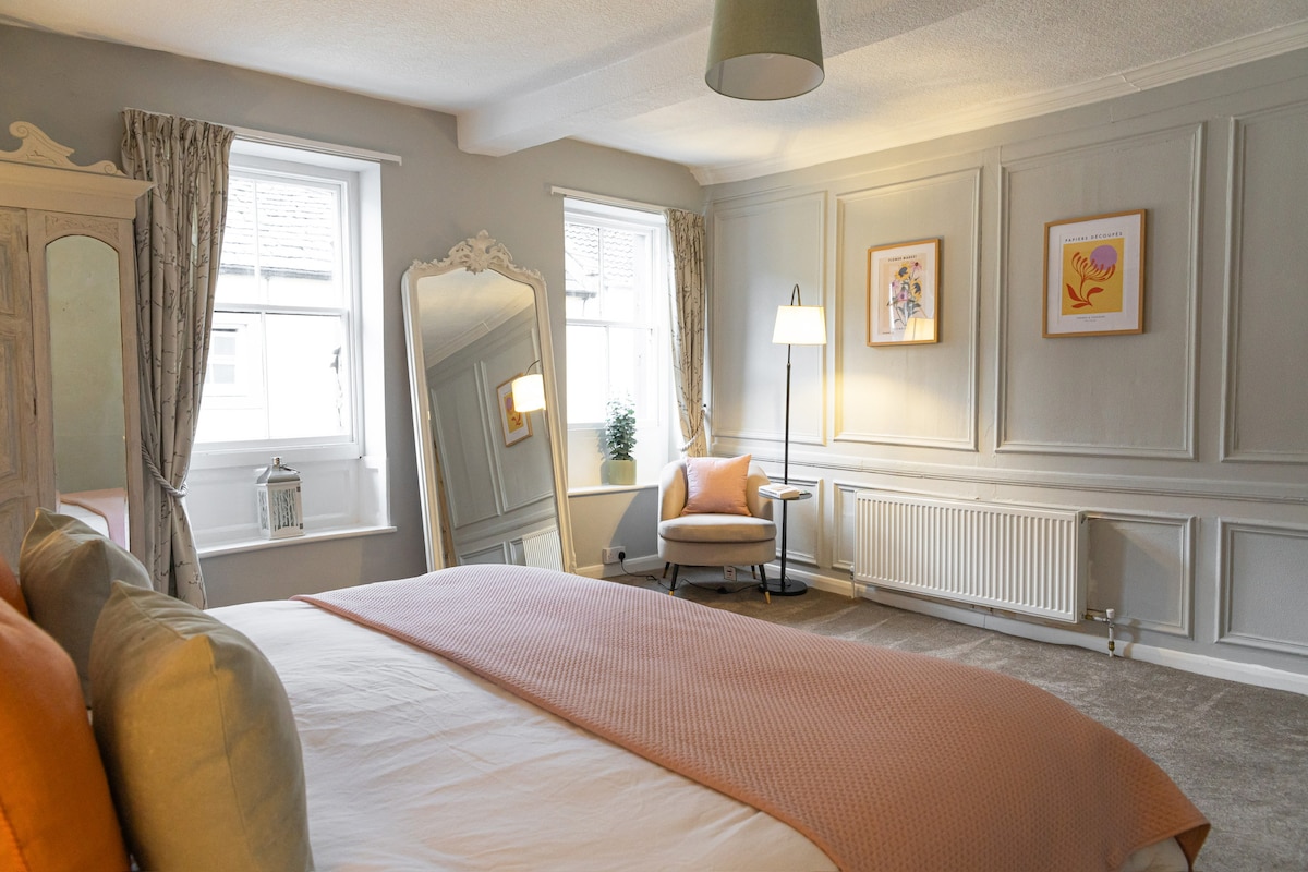 Castlegate House | Period Charm Elevated Comfort 2 in 4 Castlegate CA13 9EU - Property image 17 - VivreStays