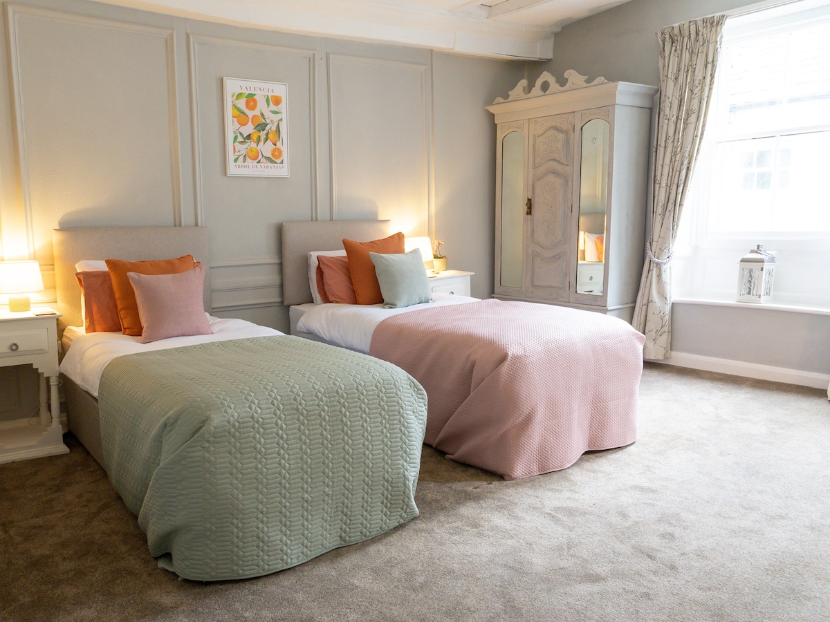 Castlegate House | Period Charm Elevated Comfort 2 in 4 Castlegate CA13 9EU - Property image 19 - VivreStays