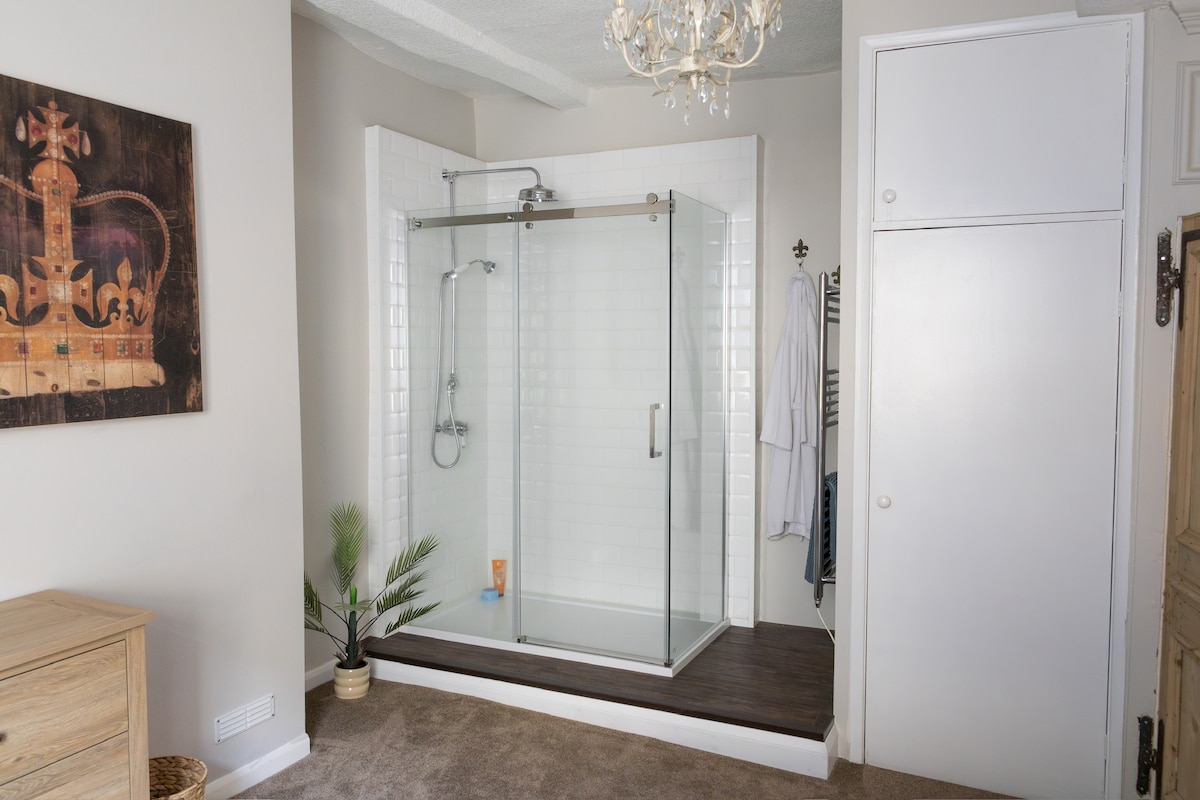 Castlegate House | Period Charm Elevated Comfort 2 in 4 Castlegate CA13 9EU - Property image 20 - VivreStays