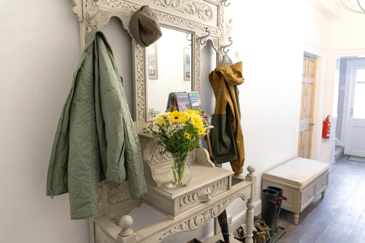 Castlegate House | Period Charm Elevated Comfort 2 in 4 Castlegate CA13 9EU - Property image 35 - VivreStays