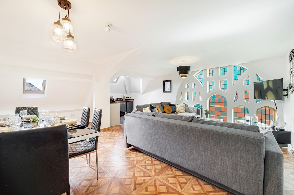 Luna Church 8 @ Blackpool 2 in 1a Lune Grove FY1 5PL - Property image 7 - VivreStays