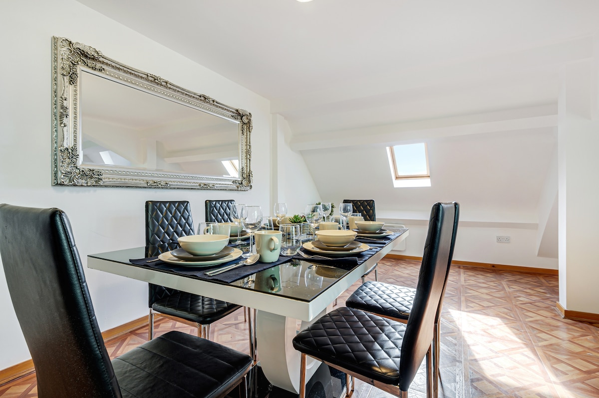Luna Church 8 @ Blackpool 2 in 1a Lune Grove FY1 5PL - Property image 12 - VivreStays