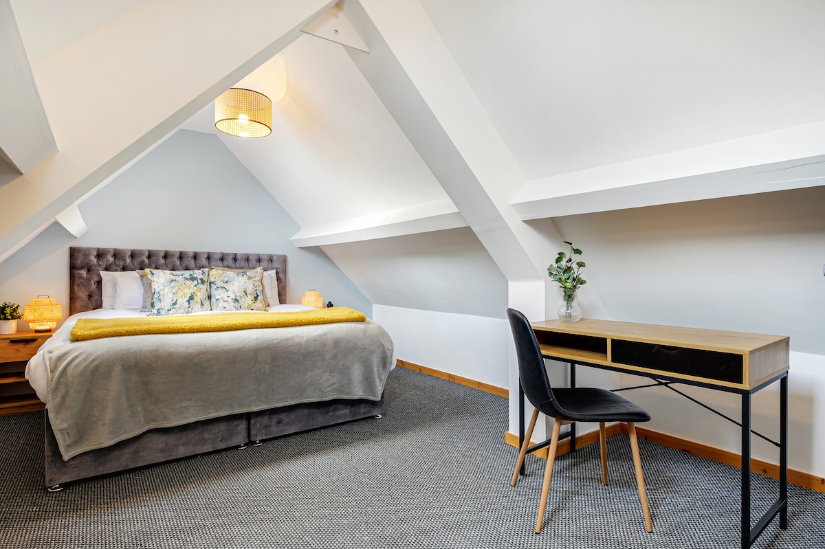 Luna Church 8 @ Blackpool 2 in 1a Lune Grove FY1 5PL - Property image 18 - VivreStays