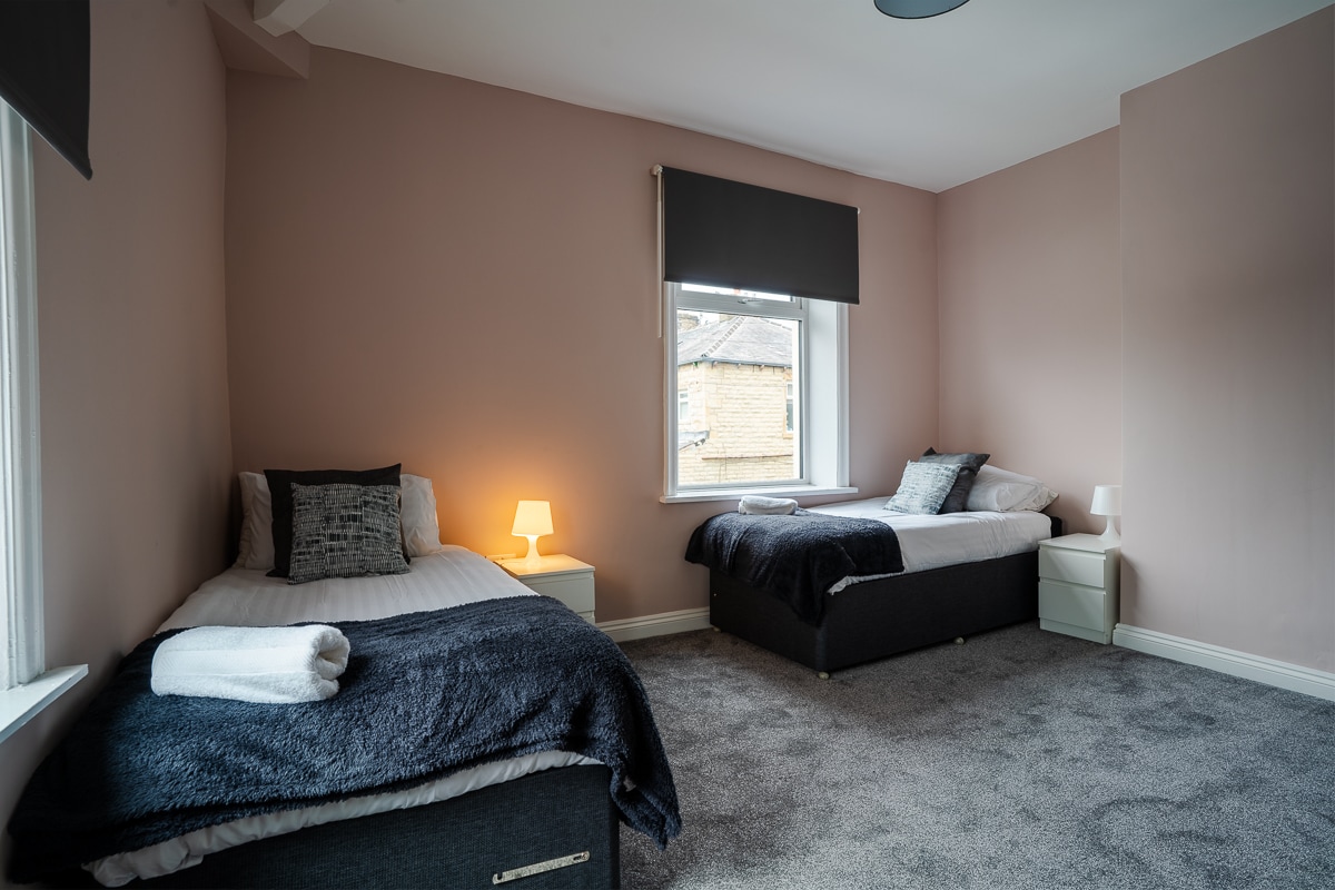 Relax at Raglan @ Burnley 3BR Home | Parking in 80 Raglan Rd BB11 4LD - Property image 9 - VivreStays