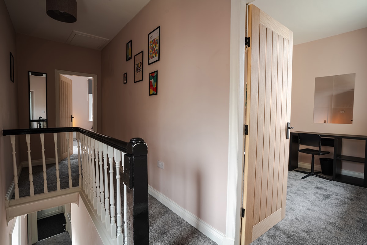 Relax at Raglan @ Burnley 3BR Home | Parking in 80 Raglan Rd BB11 4LD - Property image 18 - VivreStays