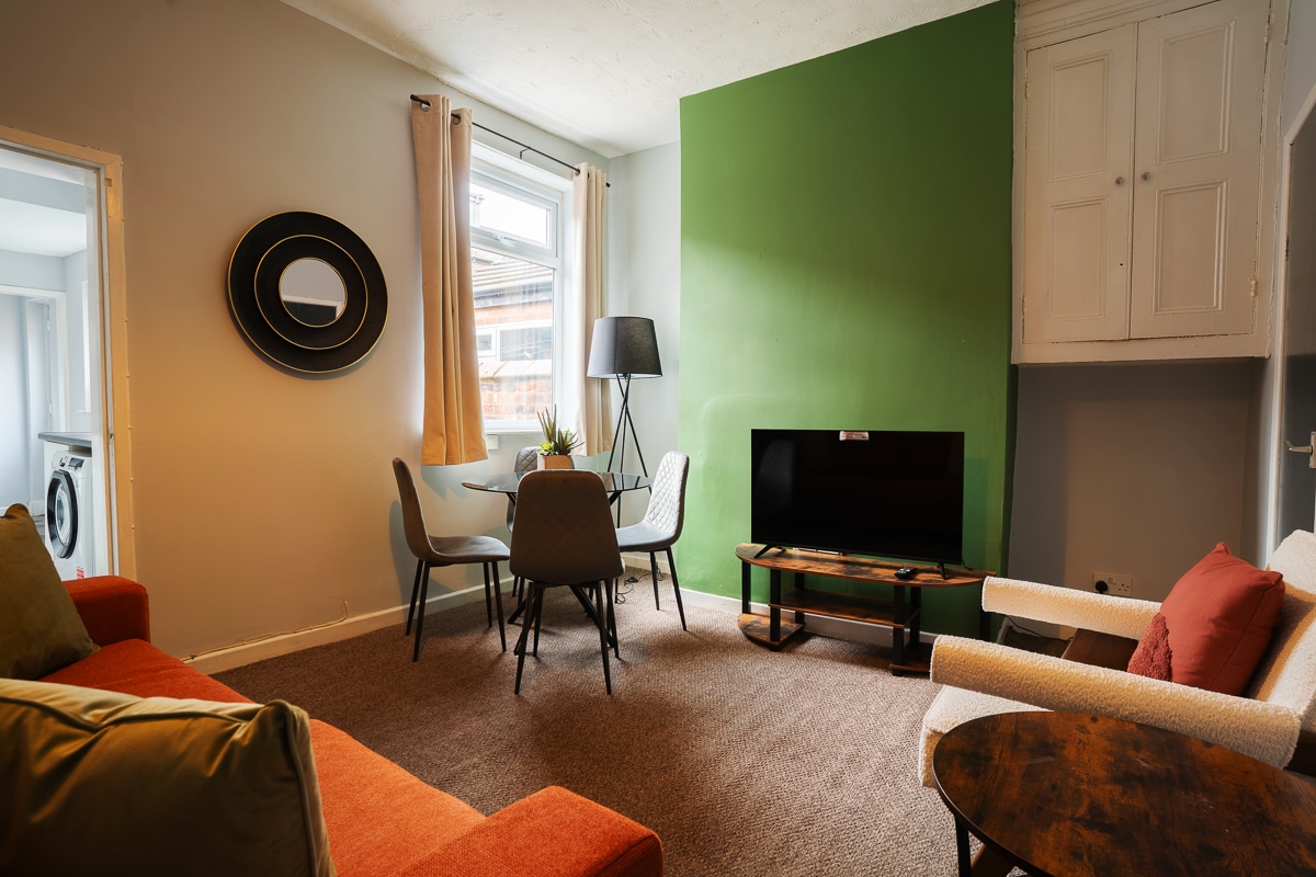 Romney Retreat @ Salford - Manchester Edge 2 in 84 Romney St M6 6DR - Property image 4 - VivreStays