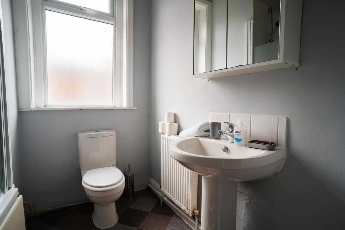 Romney Retreat @ Salford - Manchester Edge 2 in 84 Romney St M6 6DR - Property image 20 - VivreStays