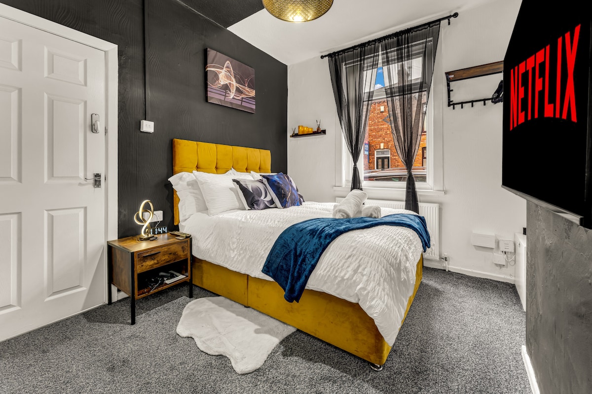 Beautiful 4BD Wigan-Free Parking - Wi‑Fi - Ensuite in 57 Brookhouse St WN1 3EY - Property image 14 - VivreStays