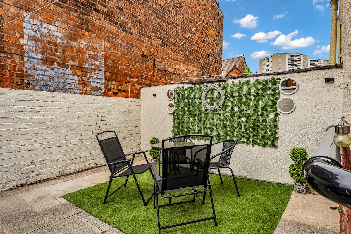 Beautiful 4BD Wigan-Free Parking - Wi‑Fi - Ensuite in 57 Brookhouse St WN1 3EY - Property image 27 - VivreStays