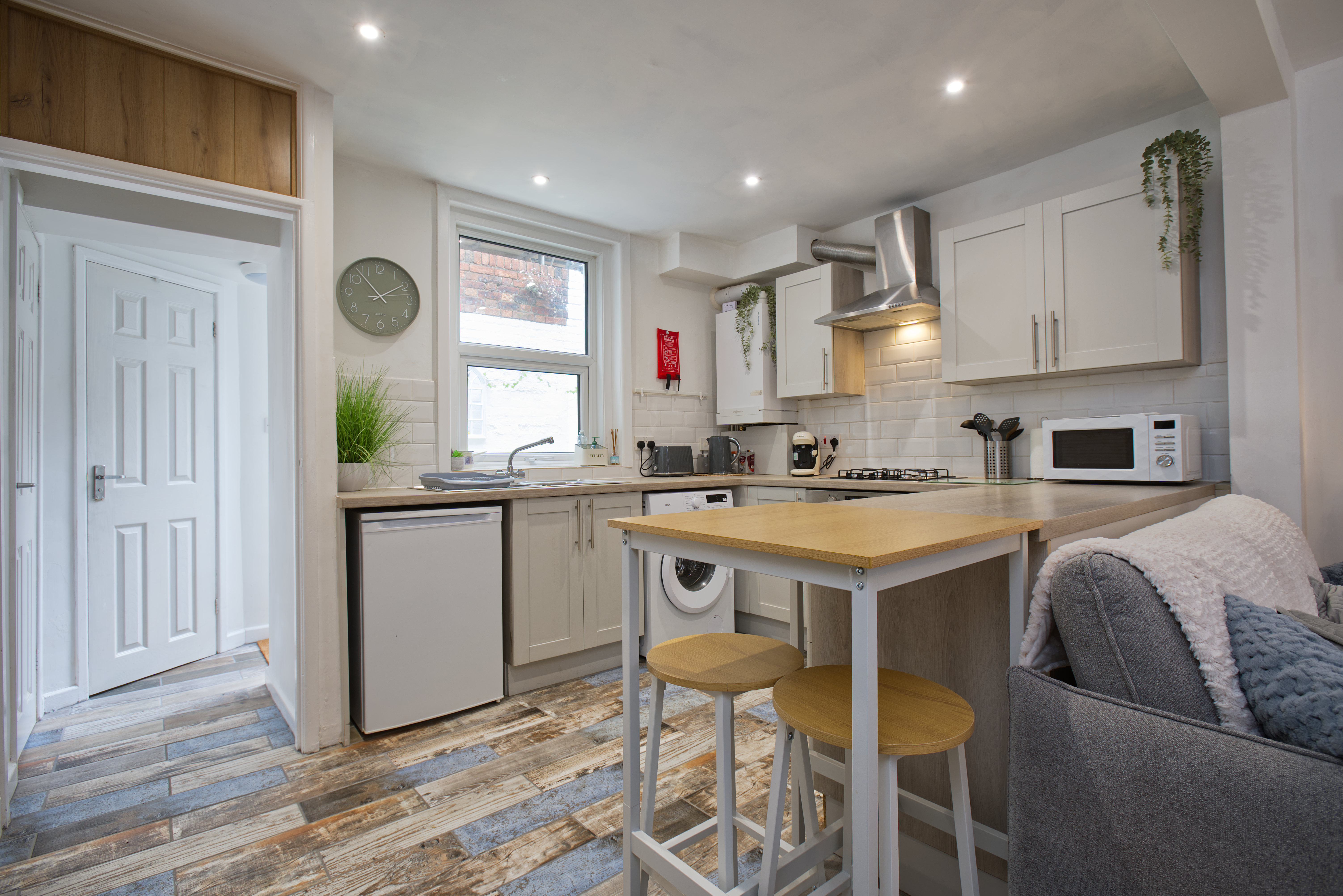 Harbour Reach – Coastal Stay by the Harbour in 3 Helen Ln DT4 8AX - Property image 9 - VivreStays